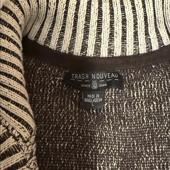 Cozy Knit Cardigan with Button Front - Picture 2 of 4